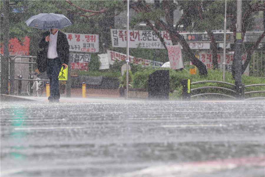 韩国首都圈和江原道普降大雪