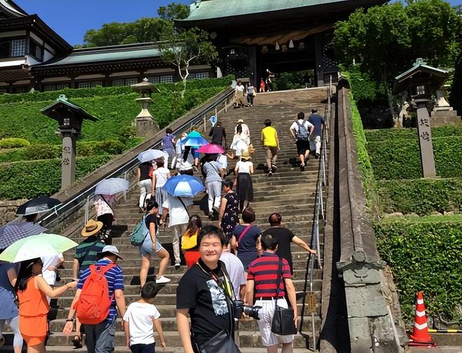 赴日旅游火爆：代购从泰国转战日本